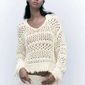 Zara Open Knit Sweater With  Fringing Ecru White Size Small